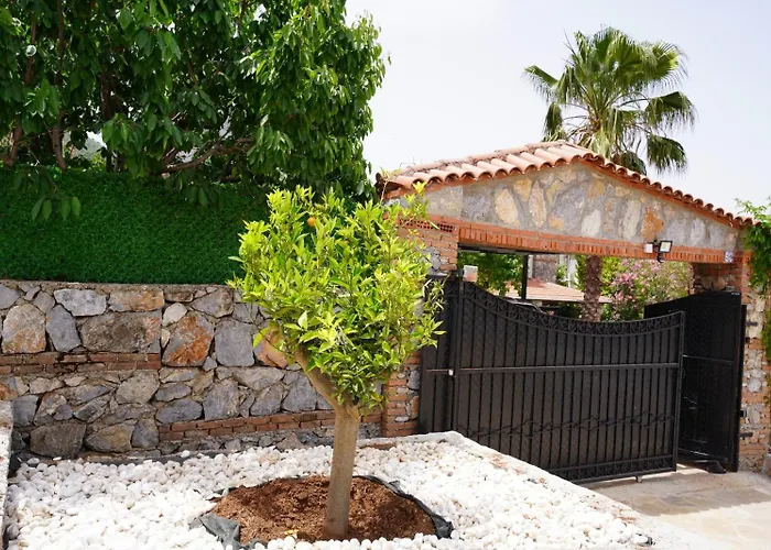 ヴィラ Valencia By Luxury Group, Oeluedeniz, Private Pool *