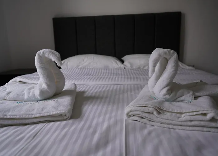 Villa Valencia By Luxury Group, Oeluedeniz, Private Pool Cedit