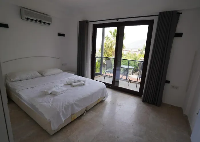 Villa Valencia By Luxury Group, Oeluedeniz, Private Pool Cedit