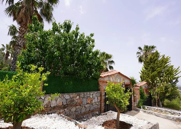 Villa Valencia By Luxury Group, Oeluedeniz, Private Pool Cedit